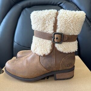 NIB! UGG 1008220 Blayre II Sherpa Sheepskin Brown Leather Women’s Boots Size 6.5
